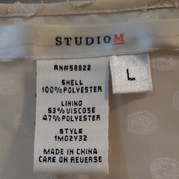 * SOLD * Studio M Women's Cream Blouse only no shell under it. Sz L - Picture 8 of 8